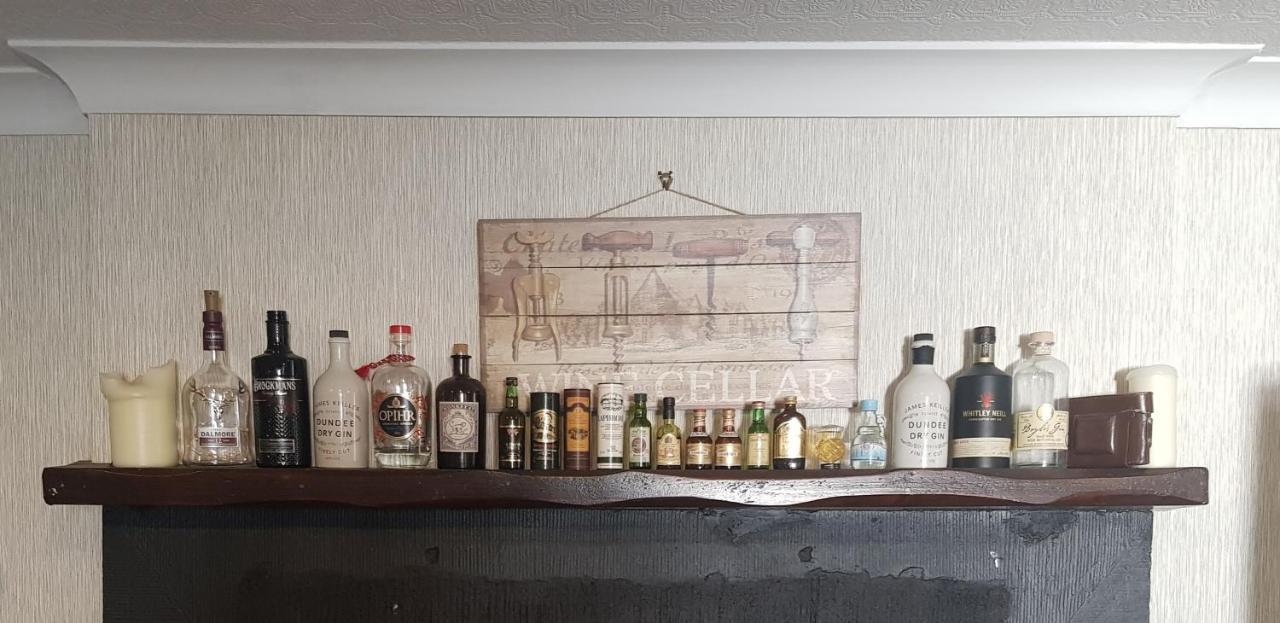 The Old Cross Inn Blairgowrie and Rattray Bagian luar foto