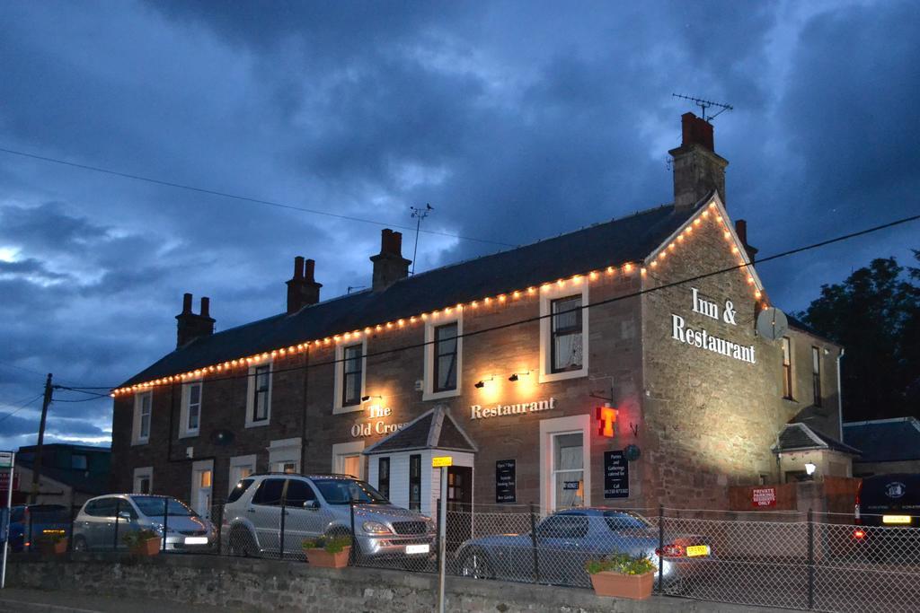 The Old Cross Inn Blairgowrie and Rattray Bagian luar foto
